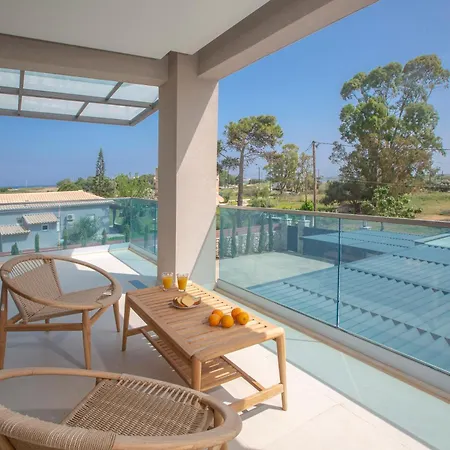 Aquamarina Villa *