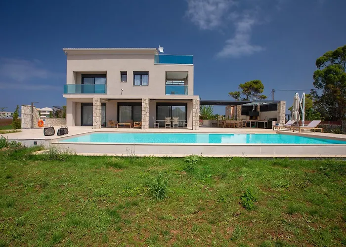 Aquamarina וילה